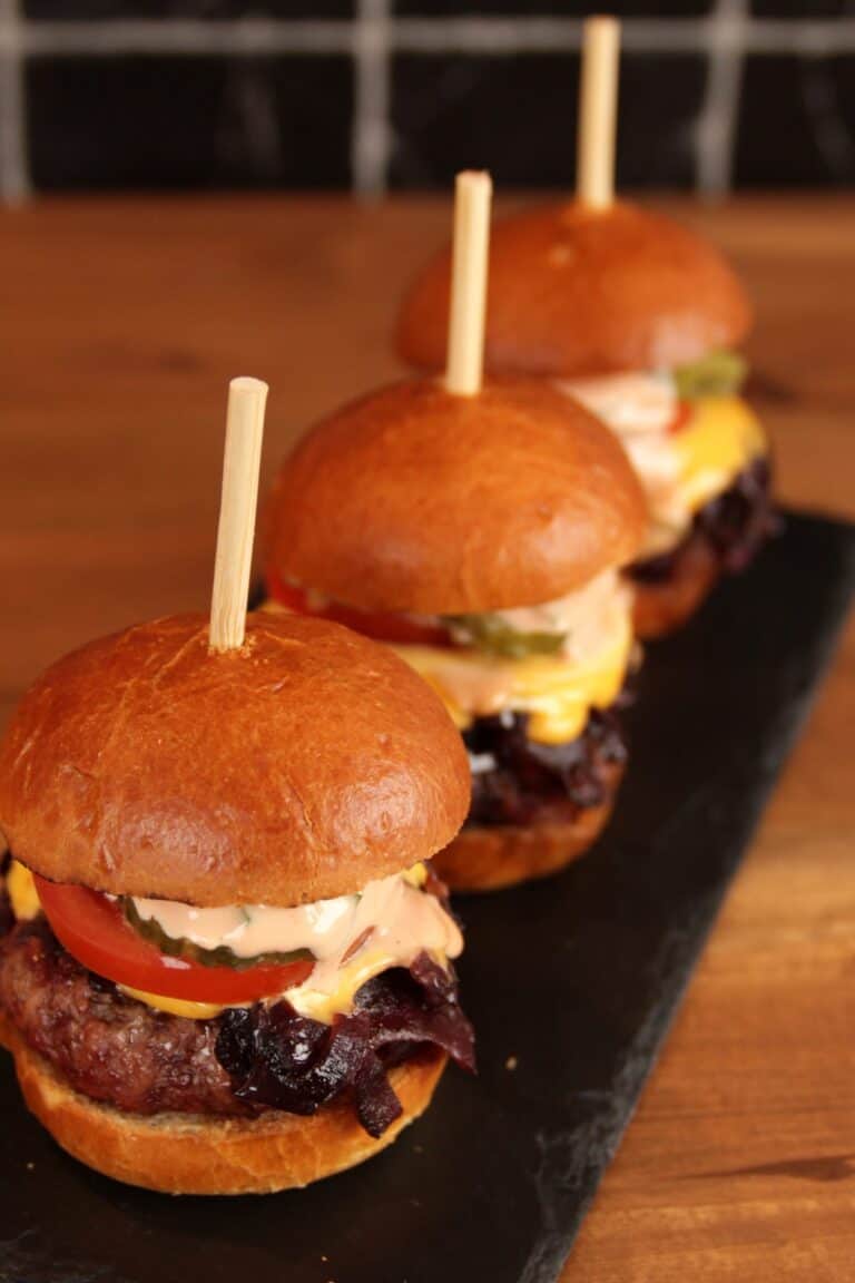 food hoofd cheeseburgersliders 6 scaled