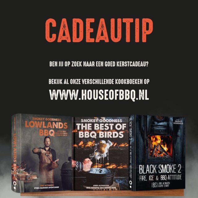 🎄Zoek je nog een kerstcadeau voor iemand die graag met de BBQ bezig is? 

Dan is een goed BBQ-kookboek altijd een goede keuze. Niet om netjes in de kast te zetten, maar om erbij te pakken als het vuur aanstaat🔥

Bij House of BBQ hebben we verschillende BBQ-kookboeken, zoals Smokey Goodness, Lowlands BBQ, Black Smoke en nog véél meer.

Vol recepten, technieken en ideeën die je ook echt gebruikt. 

Voor doordeweeks, voor het weekend en voor lange avonden rond de BBQ 🔥🥩

Leuk om te geven, maar net zo makkelijk om zelf mee naar huis te nemen.

Je vindt alle kookboeken op www.houseofbbq.nl of bij ons in de winkel!
